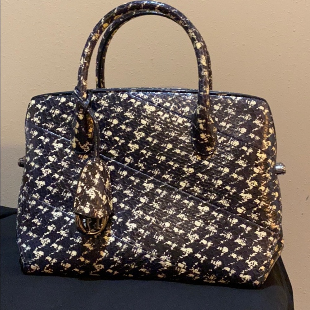 BEAUTIFUL Dior Elaphe Houndstooth printed bag.